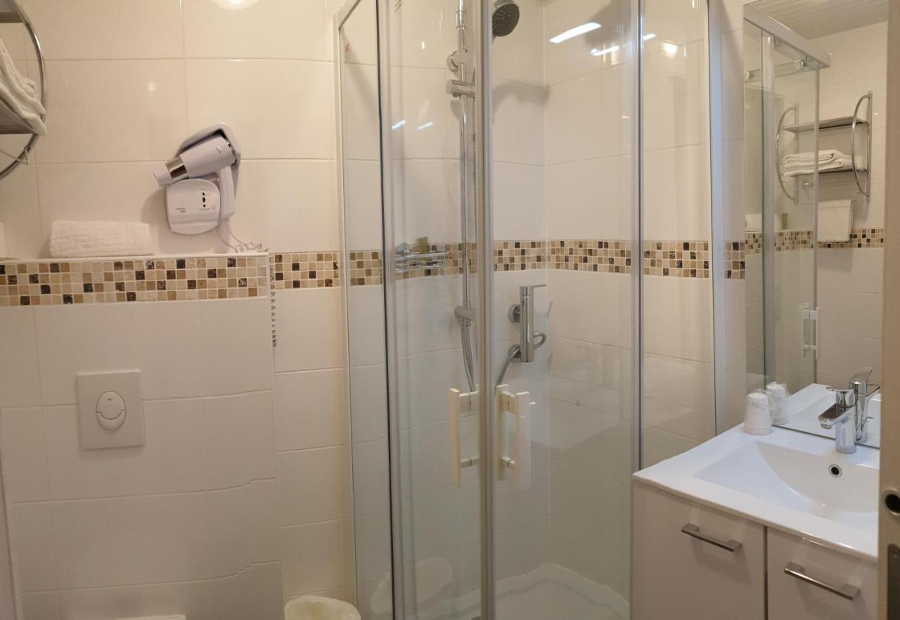 Fasthotel Le Rale Des Genets - Un Fh Collection Hotel 2*
