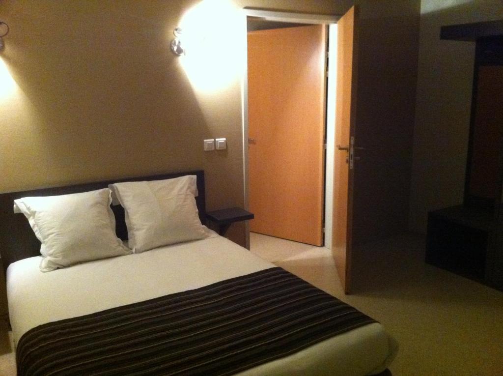 Hotel Fasthotel Le Rale Des Genets - Un Fh Collection